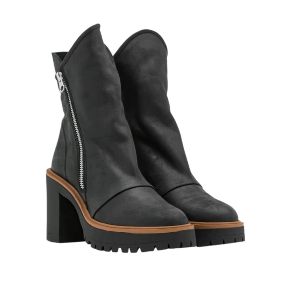 Free People Jack black leather boots size 37